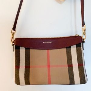 Burberry Peyton Housecheck in rare Cranberry